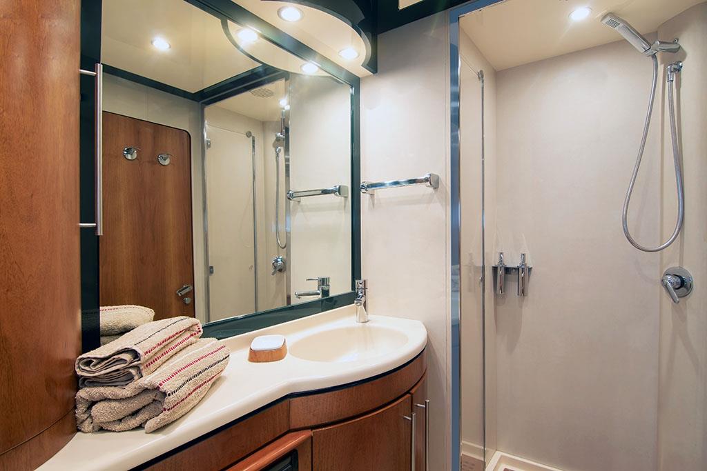 1998 RIVA 70' DOLCE VITA 